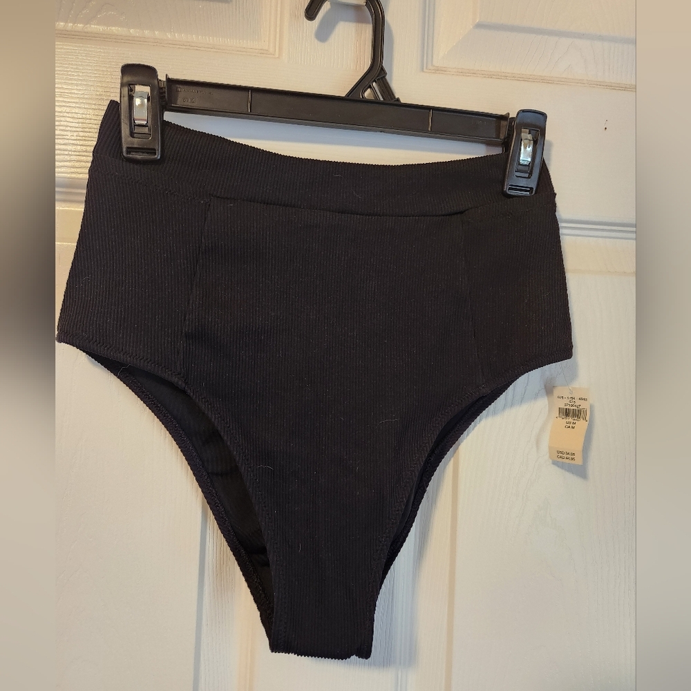 AERIE SWIMWEAR SZ M, NWT
